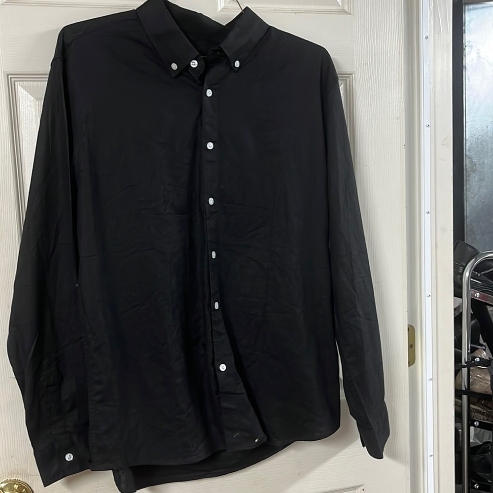 Men’s black dress shirt